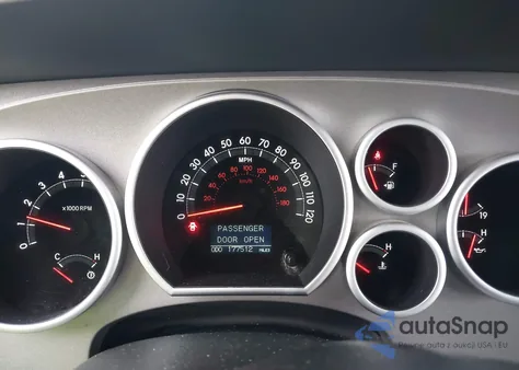 2011 Toyota Sequoia Limited 5.7L V8 из США, поврежденный, VIN 5TDJY5G16BS051382